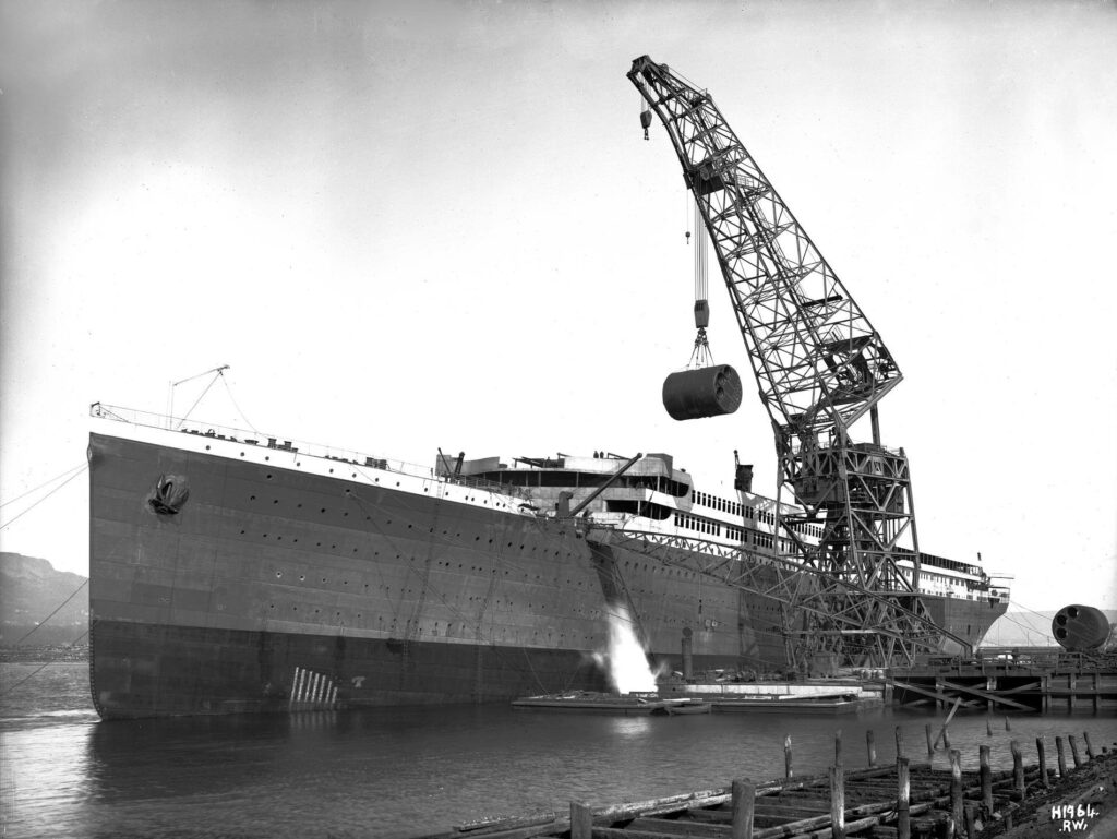 Caldaie posizionate all'interno dell'HMHS Britannic dopo il varo